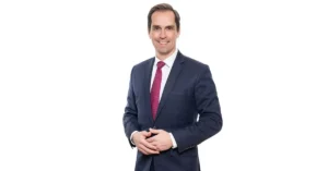 schoenherr beraet erste group bei aktienrueckkauf und kapitalherabsetzung im wert von eur 500 mio min