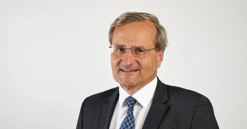 wahl 2025 peter csoklich ist neuer praesident der rechtsanwaltskammer wien