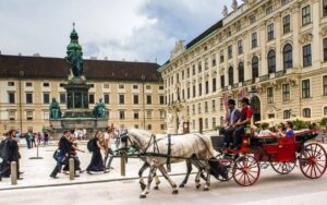 wkoe spitze begruesst rasche nachfolge im arbeitsministerium titelbild rechteasy