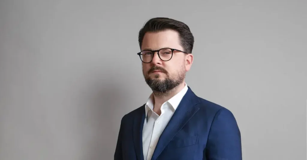 oesterreich schoenherr beraet bei exit von storyclash an kolsquare